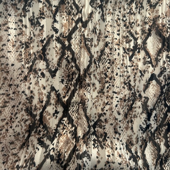 MSK Abstract Pattern Long Sleeve Dress - Picture 10 of 11